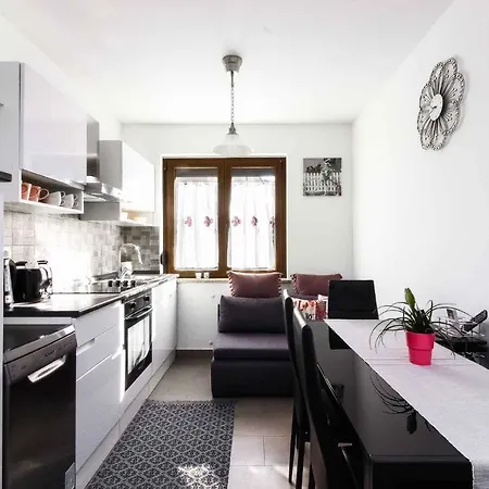 In Porec/istrien 31147 Apartment Porec